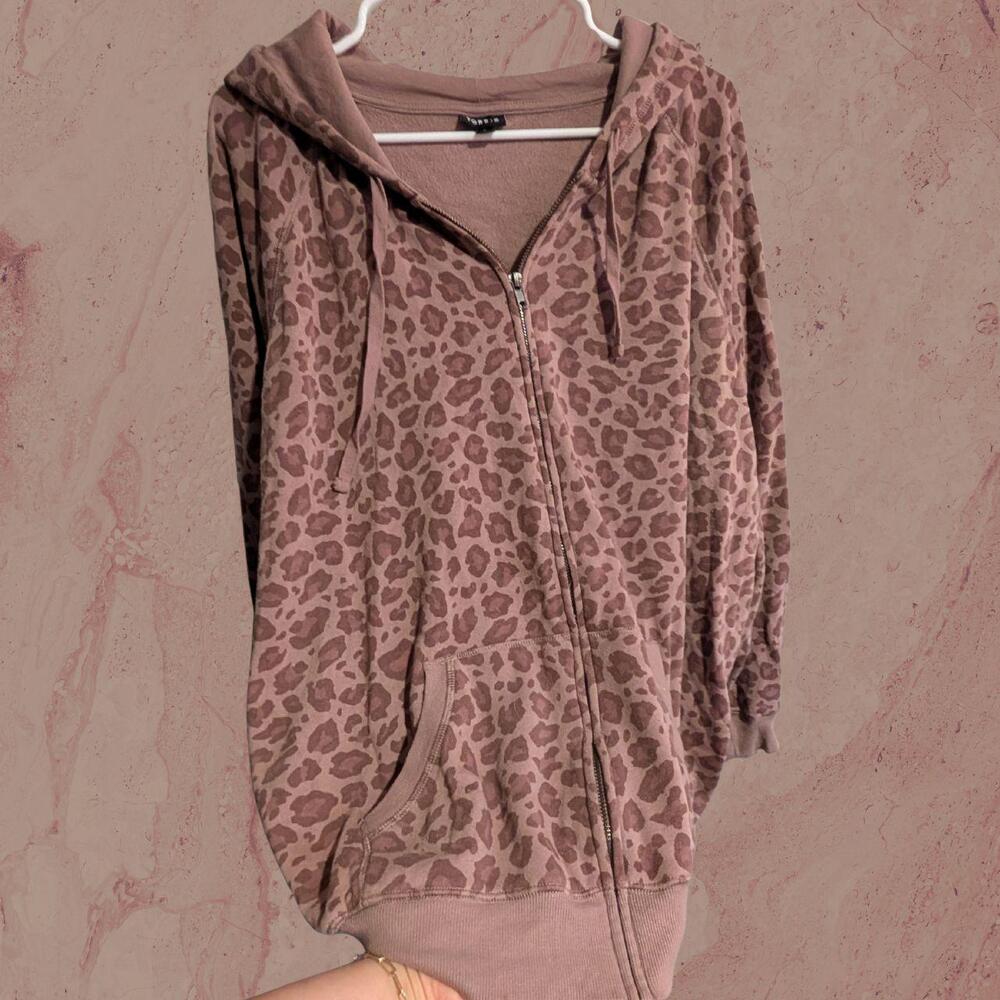 Torrid mauve leopard fleece zip hoodie 🐆